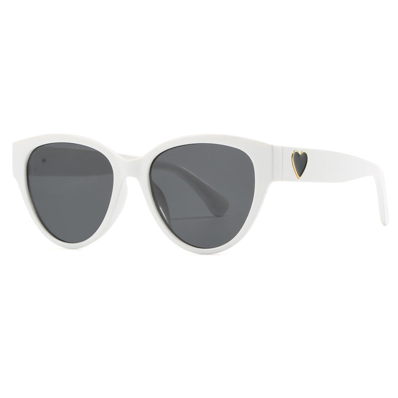 Cat-Eye Sunglasses with Heart Detail: Chic Styles in Multiple Colors