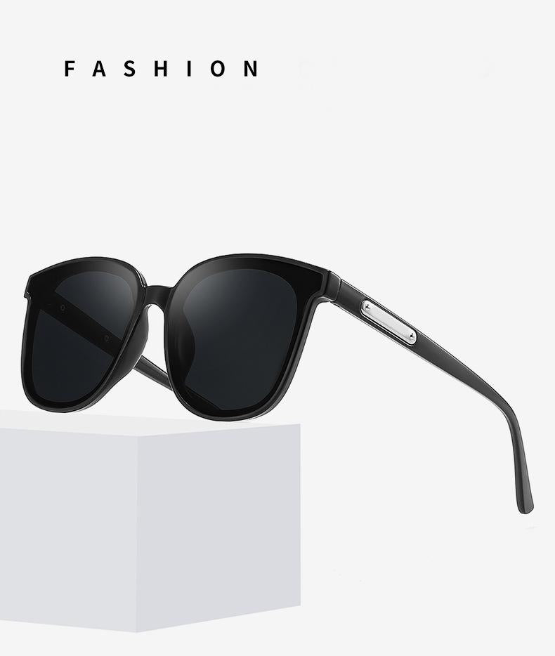 Aurora Sunglasses – Classic UV Protection Sunglasses for Men & Women | Fashionable & Lightweight (Optional Colors)