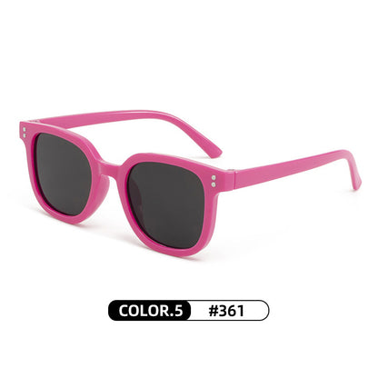 Stylish Square Kids Sunglasses - Fashionable Shield for Little Explorers