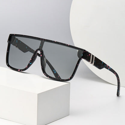 Adaptive Grey Photochromic Sunglasses with Multi-Color Styles