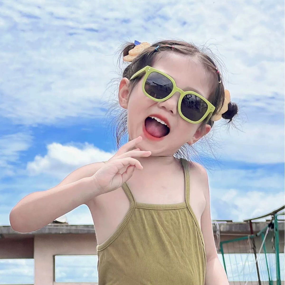Stylish Square Kids Sunglasses - Fashionable Shield for Little Explorers